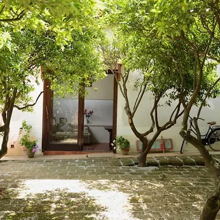 Guest house La Casa Di Via Narbone Palermo